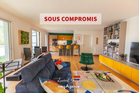 APPARTEMENT 121m2 - Balcon 42m2 - Double box, cave