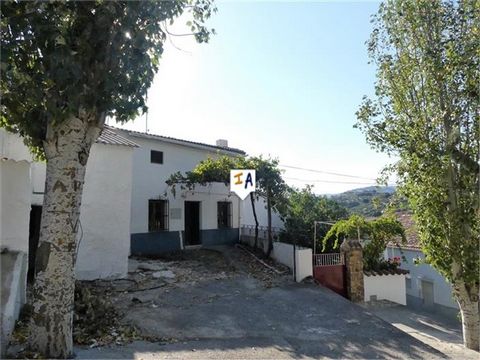 This rural countryside home situated in Los Rosales comes with a separate generous plot included in the price, close to the popular town of Frailes and just a short drive to the large historical city of Alcala la Real in the south of Jaen province in...