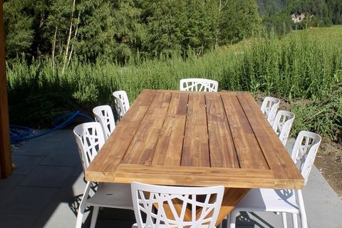 Spend your vacation in La Tzoumaz staying in an elegant holiday home with floor heating, a furnished garden, and a barbecue. It has 4 bedrooms to accommodate a group of 8 or families. Chalet Panaga (155 m2) was built in 2017 and is a spacious and com...