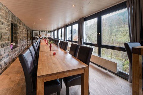 This bright 15-bedroom holiday home is in Winterberg. It is ideal for a group and can accommodate 30 guests. This home has a private terrace for you to enjoy a lovely brunch with your family. This home is only a few steps away from the forest. The ne...