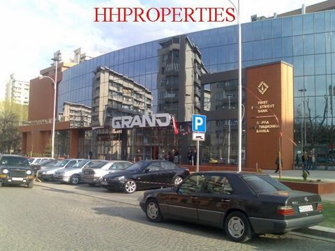 Shop on the ground floor in the commercial and administrative complex GRAND in the center of Plovdiv Ten minutes from the main street of Plovdiv! The store is located in a complex with a total gross floor area of 27 000 sq. m. Including underground p...