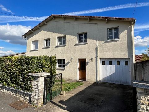 1970's 5 bedroom town house, a stone's throw from the centre of the beautiful market town of Civray. The property is in very good condition, with character, close to all amenities and schools/colleges etc. Ground floor -Dining room (12m²): wooden flo...