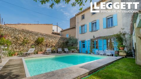 A06534 - A gorgeous house and former presbytery, marvellously renovated and decorated, in a village with amenities only 4 km from the market town of Olonzac. Ideal with its delightful, manageable garden full of flowers and sunlight, with a covered si...