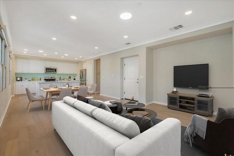 Right in the heart of Silicon Valley. A semi-private elevator opens to your own private entryway. Enter this delightful corner unit where you'll be welcomed by an interior enhanced by warm hues, high ceilings, and driftwood-toned flooring. Expansive ...