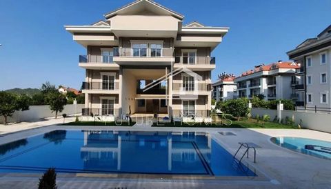 Los apartamentos en venta se encuentran en Antalya, Kemer. Cinturón; Es la zona turística y de inversión más interesante de la región, que se encuentra a 30 minutos del centro de la ciudad de Antalya. Gracias a la vida vacacional durante todo el año,...
