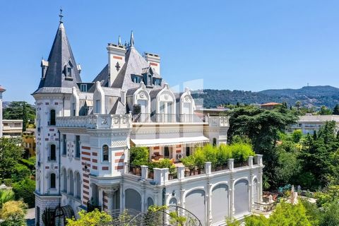 Bello, Cimiez. Immerso nel magnifico maniero di Belgrano, questo appartamento di 147 m2 e la sua terrazza di 90 m2 rappresentano il più bel periodo della 