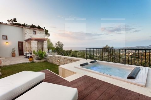 Located within the picturesque village of Maroulas, just 8km from Rethymno and a mere 4km from sandy beaches, this exquisite Stonehouse exudes both charm and luxury. Boasting breathtaking panoramic vistas of the sea and verdant olive groves, this 143...