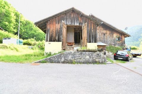 For Sale Characteristics of the property: Location: In a peaceful hamlet 10 minutes from the Grand Massif les Carroz resort and 10 minutes from the A40. Type of property: Old semi-detached farmhouse in need of complete renovation. Living area: 180 m2...