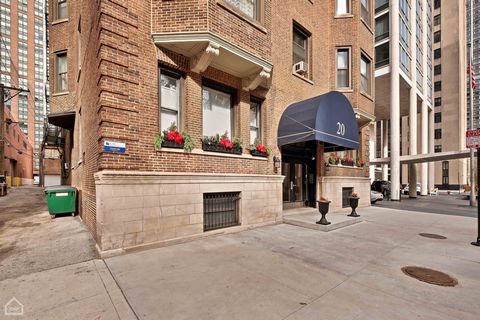Here is your chance to live in Chicago's prestigious Gold Coast for much less than you think. This top-floor gem offers a unique opportunity for affordable living, a profitable flip or a perfect in town by the lake! The updated kitchen with stainless...