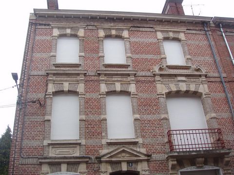 Très grande et belle maison à15mètres de la rue Saint-fuscien à Amiens (321m2 au total)