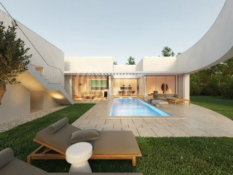 4-bedroom villa under construction set in a 1769 sqm plot, covering 250 sqm (gross construction area) in Bom Sucesso Resort gated community, benefiting from 24h private security. Designed by the architects Graça Dias and Egas Vieira, the villa stands...