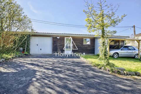 HollyHome is pleased to offer you this garage of 31 m2, accompanied by a workshop of 12 m2 and a room of 9 m2 located in the town of Ambarès-et-Lagrave. This complex is located 5-10 minutes from a TER towards the Saint-Jean station. To visit without ...