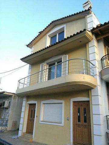 House 220sqm for sale in Oropos, Attiki. Constructed in 2018, 3 levels (ground floor, 1st and 2nd floor). Consists of: Spacious living room with fireplace, kitchen, 3 bedrooms, 2 bathrooms and wc, internal staircase, storage room, autonomous heating....
