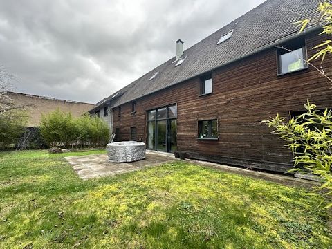 SIGOLSHEIM, EXCLUSIVE, on 5 acres EXCEPTIONAL Loft style house (old rehabilitated barn), 250m2, 3 bedrooms (possibility 5), generous living space with kitchen, large living room/dining area + beautiful play area (cinema, game) which can be transforme...