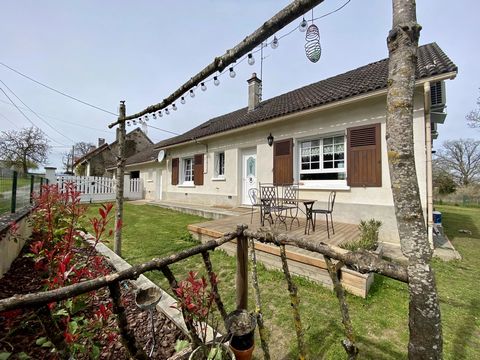 We are delighted to present this lovely modern 4 bedroom home of 150m2, surrounded by approximately 1350m² of garden, just a few minute's drive from the village of Lussac-les-Églises. The ground floor comprises a newly-fitted kitchen, plus a utility ...