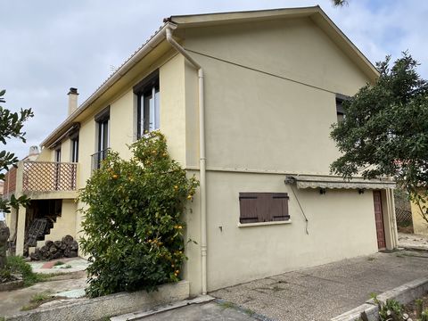 Fos-sur-Mer : Maison de type 4 avec grand garage sur une parcelle de 1169m2