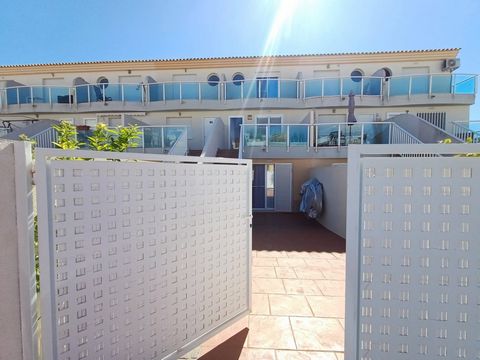 Modern townhouse with plenty of outside space communal pool and tennis court and less than 5 minutes walk to the sandy beach Available from October 2024 until 15th April 2025 Ground floor comprises open plan lounger diner kitchen toilet room and terr...