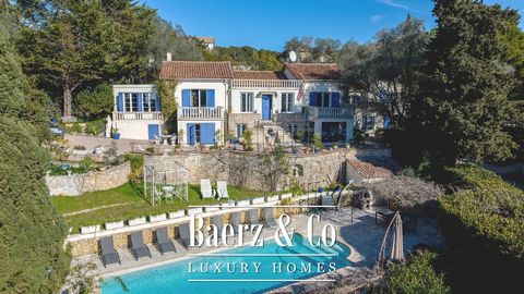 Located on the heights of Le Cannet, come and discover this beautiful Provencal style villa, built in 1915. The property offers a large living area of 530m2, on a land of 2765m2. It consists of 9 bedrooms with 8 bathrooms, a large kitchen, 3 living r...