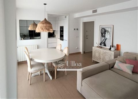 FABULOUS APARTMENT WITH LARGE TERRACE IN EL PAU V READY TO ENTER TO LIVELocated in the sought-after area of Pau V in Alicante, this stunning apartment is exactly what you have been looking for.With an area of 136 square meters and a location just 400...