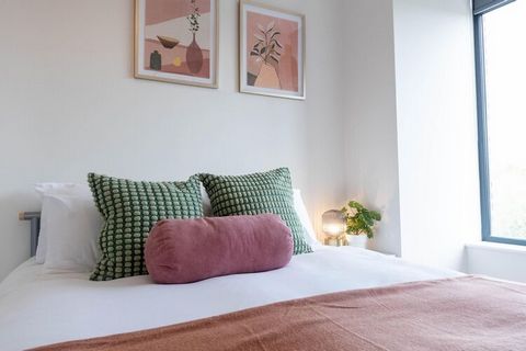 ★Sojo Stay Short Lets & Serviced Accommodation Leeds★ Whether you're staying for a week, a month, or longer, our property is the perfect choice for families, friends, groups, business travellers & contractors alike. Book now and experience the conven...