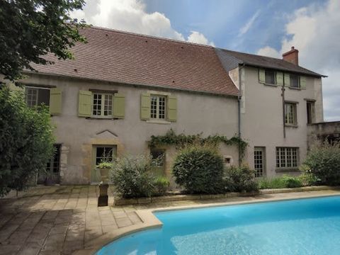 Exceptionnal townhouse on 770m². of garden with pool La Charité sur Loire, facing the Loire riverthis former mill has been renovated (partly roof and insulation); it offers approx.340m².of living space on 3 levels: 2 kitchens, 2 living rooms, a study...