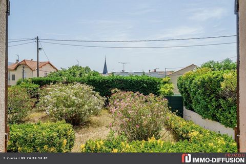 Sheet FRP153404: This type 4/5 villa with 520 m² garden is located in the 12th arrondissement of Marseille in a quiet street in the heart of Beaumont. It is distributed as follows: on the ground floor a large kitchen of 13 m², a living room, dining r...