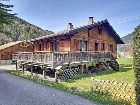 Dpt Haute Savoie (74), à vendre LES CONTAMINES MONTJOIE chalet de 150 m² - Terrain de 980,00 m²