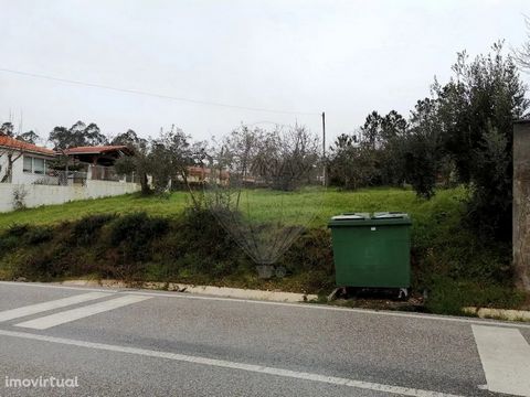 Land in the place of PIPA in Vila Cã   The land has a road front and is in an area with the soil qualification of Low Density Urban Space according to the PDM of Pombal.                                            