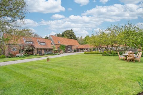 This beautiful barn conversion has room for all the family and is ideal for multi-generational living or to bring in an income. It comes with a number of outbuildings, including several holiday lets, so you could run a holiday business, host workshop...