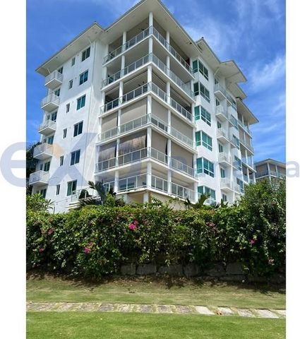 Diese Wohnung in Bijao ist einzigartig mit einer schönen offenen Terrasse mit Panoramablick auf das Meer. Es befindet sich in den am meisten geschätzten Bereich des Projekts mit direktem Zugang zum Strand. Es hat 2852 Quadratfuß und weitere 914 Quadr...