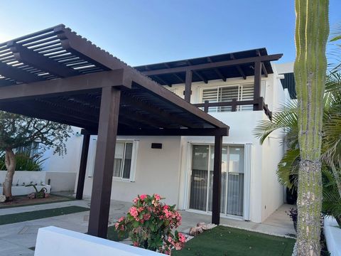 Located in one of the most exclusive and tranquil areas of San Jos del Cabo this beautiful home in the Antigua neighborhood offers an excellent investment opportunity or a place to enjoy the Baja California Sur lifestyle. With a contemporary design a...