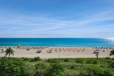 Idealny pied-a-terre nad oceanem istnieje i jest teraz dla Ciebie. Gdy wysiadasz z prywatnej windy, Ocean Atlantycki natychmiast wita Cię w tej przestronnej rezydencji przepływowej ze wschodu na zachód z tarasami z widokiem na Ocean i miasto. Posłuch...