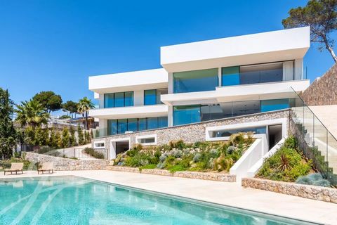 Experience the epitome of pure luxury living in this extraordinary newly built villa in the tranquil residential area of Sol de Mallorca! Step into this coastal masterpiece, which offers an unparalleled lifestyle! This breathtaking residence with an ...