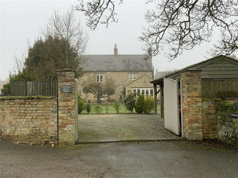 An attractive and beautifully presented 3 bedroom detached former farmhouse in the heart of he village. This beautifully presented stone built detached house is thought to date back around 200 years and has beautifully presented and characterful acco...