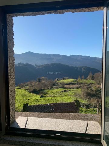 Discover this charming stone house, located in an authentic natural paradise in the heart of Gerês. With stunning mountain views and surrounded by the relaxing sounds of water and nature, this is the place where you will find unparalleled peace and q...