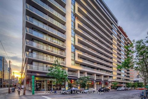 Prime Location, In The Heart Of Toronto. Walking Distance To Eaton's Centre, City Hall, Subway Stations, TTC, Hospitals, U OF T, Coffee Shops, Restaurants. Spacious Open Concept Layout, 1 Bedrm Plus Den, Just Under 700 sqft, Balcony, Carpet Free, Wel...