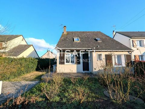 Maison de 102 m2 sur un terrain clos de 328 m2 dans une impasse calme proche du centre de Beaufort. VIE DE PLAIN PIED possible. La maison se compose au rdc d'un salon/séjour, cuisine (ouvrable), wc indépendant, une chambre avec SDB (équipée d'une dou...