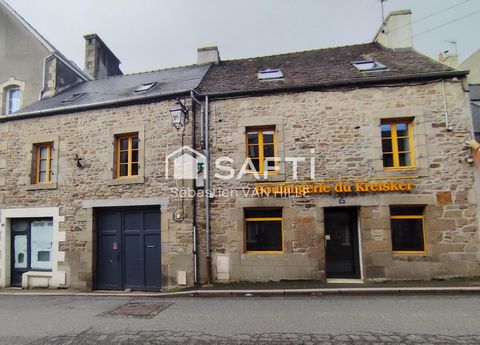 Situé au cœur de la ville de Saint-Pol-de-Léon, ce fonds de commerce bénéficie d'un emplacement privilégié en face du célèbre clocher de Kreisker. Idéal pour une boulangerie-pâtisserie, il est entouré d'écoles, d'un lycée, d'un collège et d'une crèch...