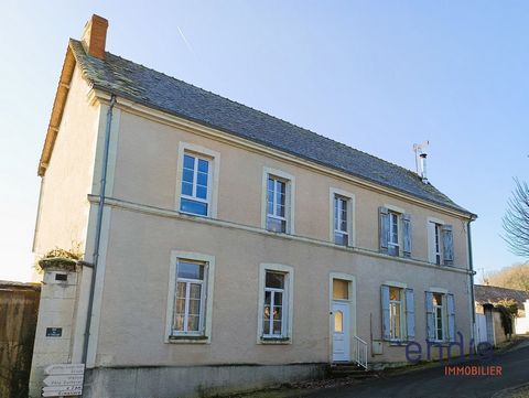 Te koop: in ANTOGNY LE TILLAC (37800), vlakbij het treinstation, op 15 minuten van Sainte-Maure-de-Touraine, op 20 minuten van Châtellerault, presenteren wij deze 6-kamer woning van 180 m². Op de begane grond: een ingerichte keuken open naar een grot...