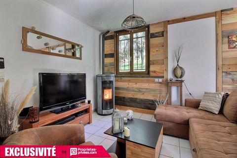 **EXCLUSIVITE ** Sur les hauteurs de Malemort, MAISON T7 avec un accès de PLAIN PIED, d'environ 154m² habitable, sur 2 niveaux, comprenant : * Au rez-de-chaussée : -Une grande entrée / bureau de 8.55m², -3 chambres de 15m², 10m² et 13m², -Un dressing...