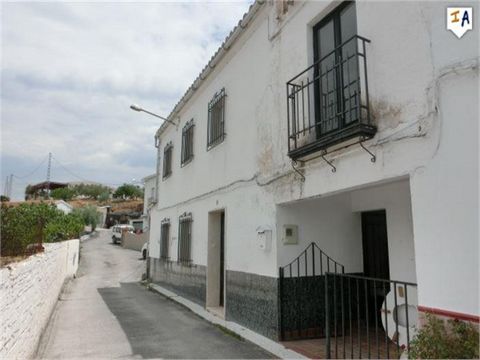 Located in the Spanish village of Fuente Alamo with just a 15 minute drive to the historical city of Alcala la Real, in the south of Jaen province in Andalucia, Spain, is this spacious 5 bedroom townhouse. In walking distance to all local amenities t...