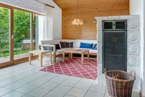 Located in Iselsberg-Stronach, this beautiful chalet on the hillside features 2 bedrooms for 4 people. Ideal for 2 couples traveling together, guests can lounge in the lush green garden and cosy around a fireplace at this child-friendly property. Res...
