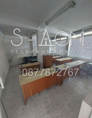 REFERENCE NUMBER: 160008 PROPERTIES S-DOM PRESENTS TO YOUR ATTENTION!! SHOP FOR SALE !! Consisting of: one large premise 28.41sq.m with sink, second room 31.75sq.m. with a bathroom, with two separate entrances. Suitable for law firm, office, insuranc...