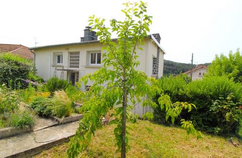Dpt Loire (42), à vendre UNIEUX maison P8 de 150 m² - Terrain de 467,00 m²