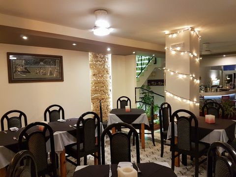 Established since 1987, this top Indian restaurant is well established and located on Nerja´s busiest pedestrian street. On the ground floor is the main kitchen, a bar where you can enjoy tapas or the main menu and has seating for 40 people. On the f...