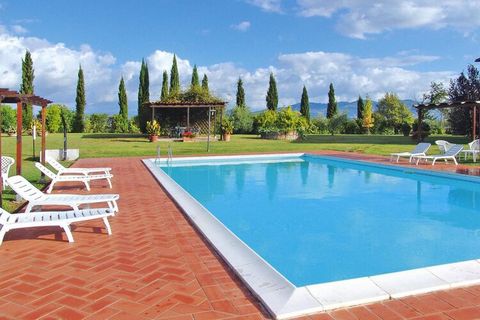 The estate dates back to the 15th century and has been in the possession of the Baronti family for three generations. The farm is a few kilometers from Vinci on a hill of cherry and walnut trees, surrounded by vineyards and olive groves that produce ...