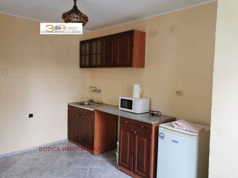 ONE-BEDROOM - OLD MARKET, EPK, without central heating, 60 sq.m., floor 1, east, PVC joinery, consisting of kitchen, living room, bedroom and bathroom - faience and terracotta, walls - latex, flooring - bedroom and living room - laminate flooring, ki...