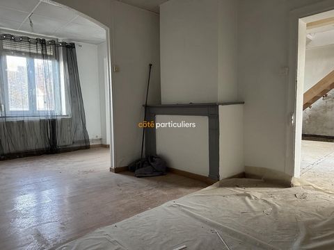 In Avesnes le comte, quiet street, I propose this house to finish renovating, brick construction, roof Ok, it consists of 3 rooms on the ground floor totaling 65m2, upstairs: 2 bedrooms of 12m2 + office or small room (8m2), a macadamé outdoor space, ...