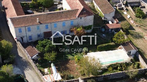 Former 18th century priory in the center of Limogne, on the way to Santiago de Compostela, spread over two L-shaped buildings completed by a 90m² covered courtyard, a 225m² courtyard, extended by a garden, shelters, swimming pool, well and barn; on a...