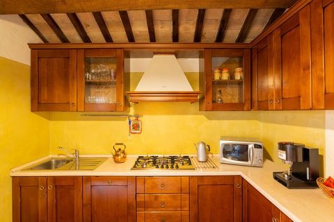 Situated near Monte San Martino and just 20 km away from the town center of Sarnano, this holiday apartment with 3 bedrooms can host a group of 6 people. You can relax in its swimming pool after a long tiring day. Hit the town center to discover the ...
